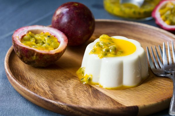 Quelle technique pour confectionner une panna cotta vegan avec lait de coco et agar-agar?